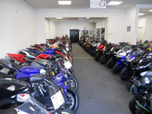 showroom1.jpg
